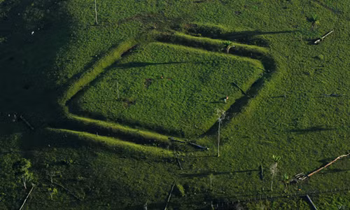 Bi an hang tram hinh ve khong lo o Amazon