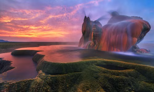 Mạch nước Fly Geyser tuyệt đẹp ở Mỹ.