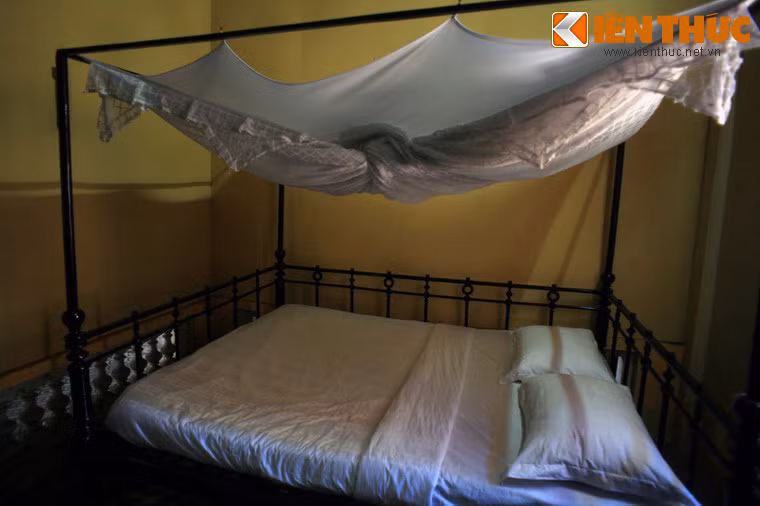 Phim Người tình được dàn dựng khá công phu với diễn viên chính là Jane March, Lương Gia Huy.... Trong phim có nhiều cảnh quay tại Việt Nam như: dòng sông Tiền thơ mộng, bến phà Mỹ Thuận náo nhiệt, thành phố Sài Gòn hoa lệ... và đặc biệt là ngôi nhà cổ Huỳnh Thủy Lê được lấy làm bối cảnh trong phim...