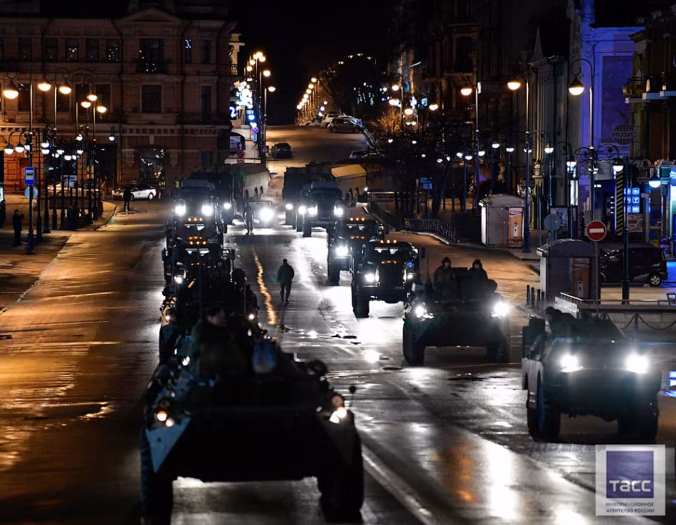 Duyệt binh ở Quảng trường Đỏ mấy năm nay cũng không còn dùng BTR-80 mà thay vào đó là BTR-82A cùng các phương tiện chiến đấu tương lại Bumerag, Kurganet, Armata. Nguồn ảnh: TASS