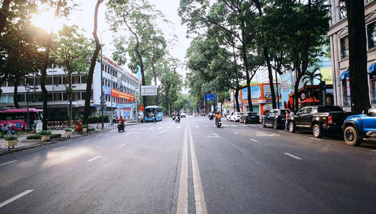 Trụ sở Thành đoàn TP HCM và Nhà Văn hóa Thanh niên trên đường Phạm Ngọc Thạch (quận 1).