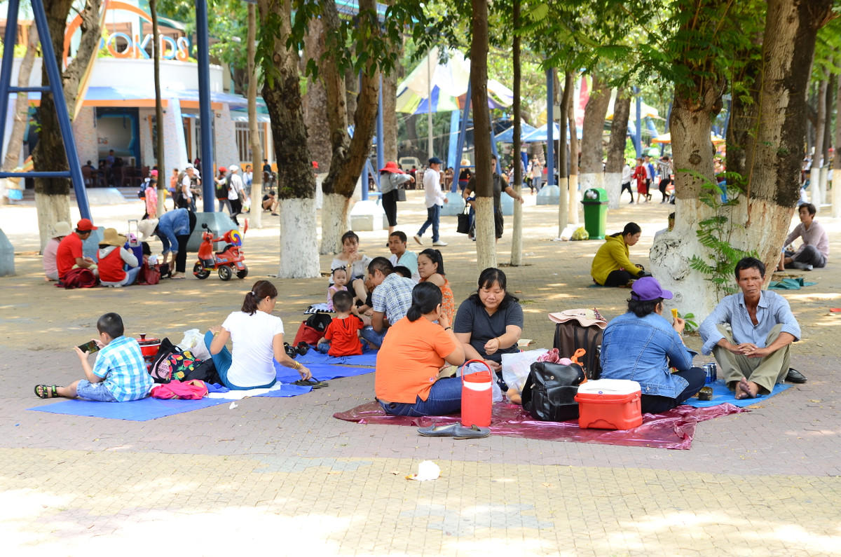 Nguoi Sai Gon do xo di tron nang ngay nghi le 30/4-Hinh-8