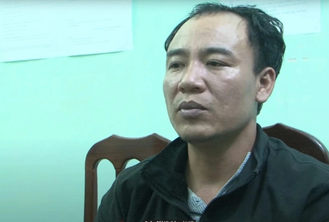 Qua rà soát, sàng lọc, xác minh các mối quan hệ của nạn nhân, những tài liệu chứng cứ thu thập được, đến ngày 12/10, ban chuyên án đã dựng được đối tượng nghi vấn là Triệu Vạn Phúc (SN 1981, trú tại xã Hồ Thầu, huyện Tam Đường, tỉnh Lai Châu). Phúc hành nghề thầy mo đi làm lễ cúng cho đồng bào dân tộc Dao ở địa bàn tỉnh Lai Châu, tỉnh Lào Cai; thường xuyên đến địa bàn huyện Sìn Hồ, có nhiều biểu hiện bất thường.