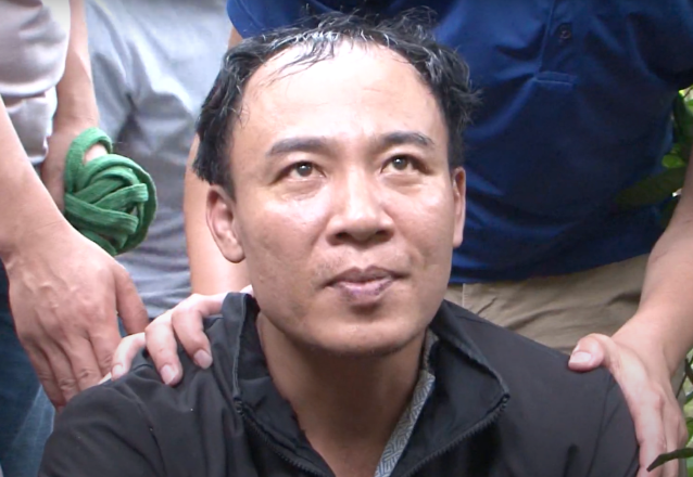 Khi các thông tin Phúc đưa ra đều được chứng minh sai sự thật thì đối tượng bất ngờ thay đổi lời khai. Từ việc phủ nhận, Phúc thừa nhận có liên quan đến cái chết của nạn nhân Nải nhưng anh ta chỉ là người mối lái để nạn nhân gặp một thầy cúng khác... Lý giải cho lời khai trên, Phúc nói do biết chị Nải có nhu cầu thuê thầy cúng để giải quyết mâu thuẫn về đất đai, đối tượng đã giới thiệu cho nạn nhân gặp thầy cúng tên là L, nhà cũng ở Lai Châu để cúng “xấu” (hại người mâu thuẫn đất) cho nạn nhân. 