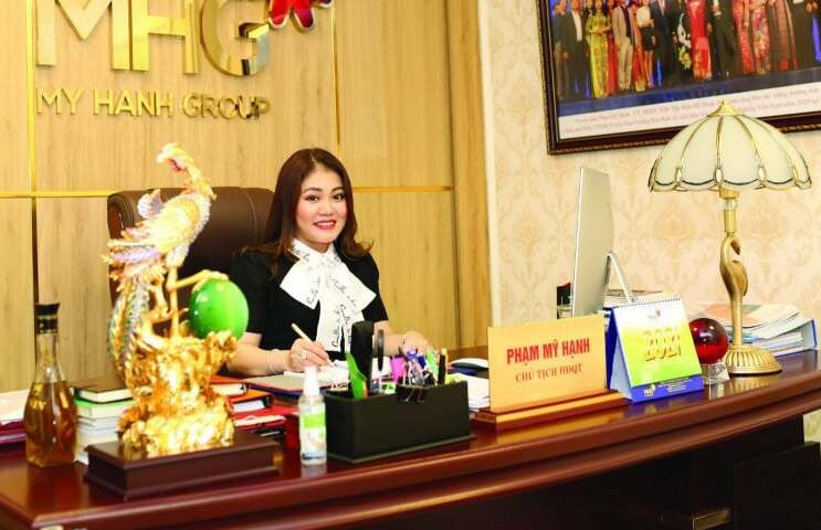 Quá trình hoạt động đến tháng 11/2022, bà Hạnh đưa thông tin sai sự thật về dự án đầu tư trồng cây sâm Ngọc Linh ở nhiều tỉnh với lợi nhuận cao, mục đích để huy động vốn.