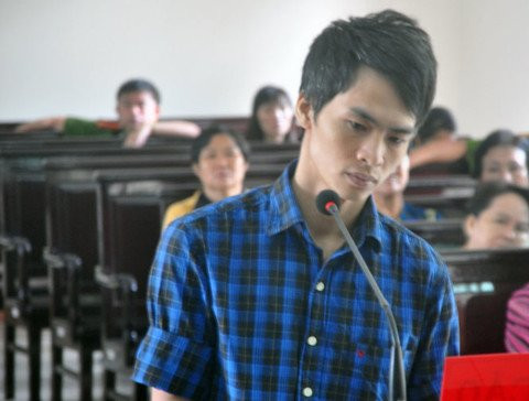 Trong khoảng thời gian từ tháng 8 - 12/2014, Điểm đã giết 4 người tại TP HCM, Quảng Ngãi, Hải Phòng và Bà Rịa - Vũng Tàu. Chỉ riêng vụ án tại TP HCM, Điểm giết người vì mâu thuẫn nhỏ, 3 vụ còn lại đều giết người để cướp tài sản. Ngày 17/12/2015, tòa án nhân dân tỉnh Bà Rịa - Vũng Tàu tuyên phạt Trần Văn Điểm tử hình tội "giết người" và từ 6 năm tù về tội "cướp tài sản". Tổng hợp hình phạt, quyết định xử phạt Trần Văn Điểm tử hình.