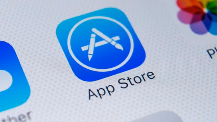 Apple mới công bố bảng xếp hạng "Các ứng dụng được yêu thích nhất 2021" (App Store Awards 2021). Để đưa ra danh sách này, nhóm biên tập của App Store toàn cầu lựa chọn các ứng dụng dựa trên tiêu chí: lượt tải, chất lượng, công nghệ, thiết kế, tác động tích cực đến văn hoá, cộng đồng.