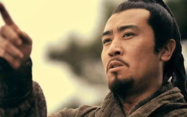 Vì sao con nuôi Lưu Bị khiến Gia Cát Lượng nơm nớp đề phòng? Vi sao con nuoi Luu Bi khien Gia Cat Luong nom nop de phong?