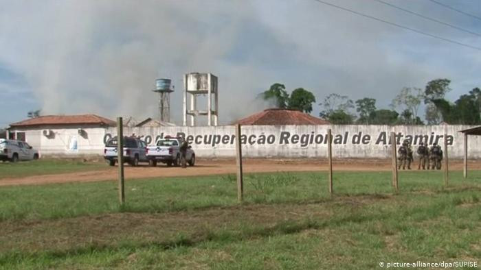 Ngày 29/7/2019, một vụ bạo động xảy ra tại nhà tù Altamira, bang Para, Brazil. Vụ việc bắt đầu khi khi một nhóm tù nhân xông vào khu vực nhà tù do băng nhóm đối địch kiểm soát. Nhóm bị tấn công đốt cháy căn cứ của nhóm kia để trả thù.