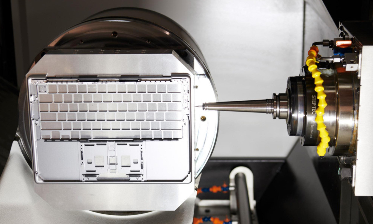 Máy tính MacBook Pro được đội ngũ thiết kế tỉ mỉ từng công đoạn.