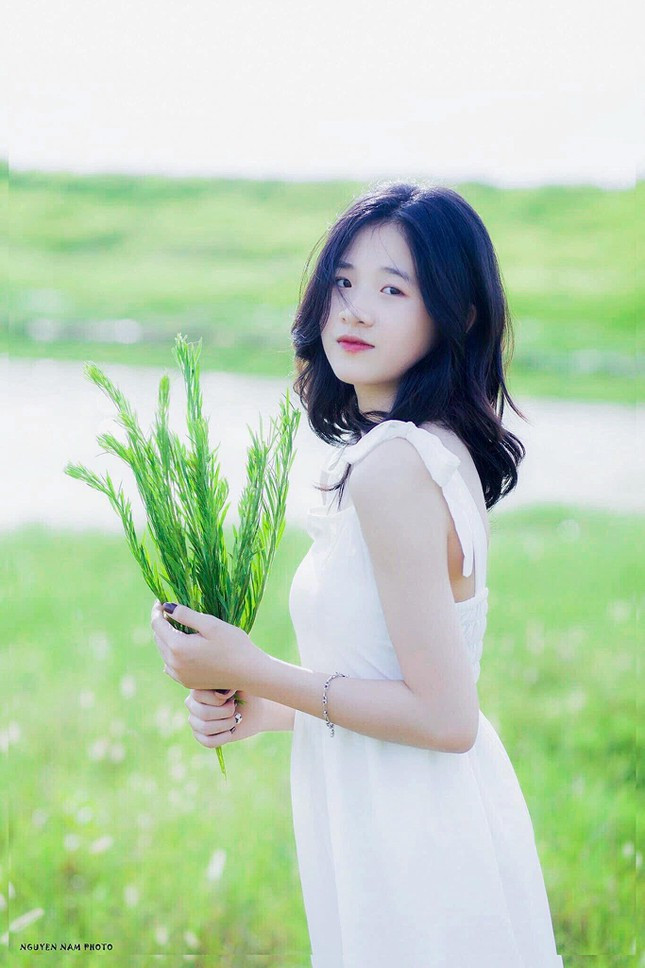 Nu sinh 16 tuoi lo anh doi thuong, tiet lo du dinh du hoc-Hinh-4