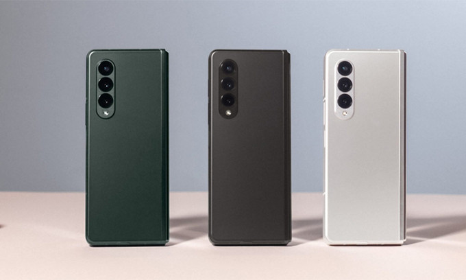 Theo Samsung, thế hệ trẻ là những người tiếp cận với công nghệ từ sớm nên có thể tận dụng tối đa Z Fold, Z Flip, biến các mẫu smartphone này thành "trợ thủ đắc lực" cho cuộc sống như: quay video, chụp hình, lướt web, xem phim, chơi game, học tập, làm việc...