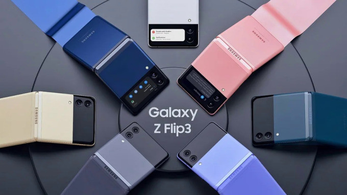 Galaxy Z Fold3 và Z Flip3 cũng là các mẫu smartphone thích hợp làm quà Tết 2022. Hai mẫu điện thoại này có thiết kế gập mở và loạt tính năng tiên tiến, giúp tối ưu hóa từng trải nghiệm của người dùng.