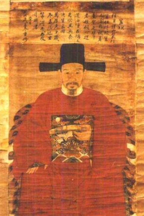 Căn cứ vào các cổ vật và cấu trúc, hình dáng ngôi mộ, các chuyên gia xác định mộ cổ này có niên đại vào thời nhà Minh. Chủ nhân ngôi mộ có kho báu giá trị được xác định là vị quan có tên Vương Sĩ Kỳ (1551 - 1618).