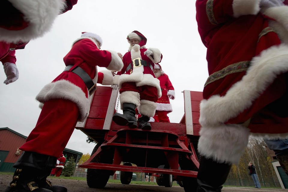 Giới chức nhà trường từ chối nhận những người không quan tâm, yêu mến đến trẻ em hoặc có đam mê ca hát, kể chuyện.