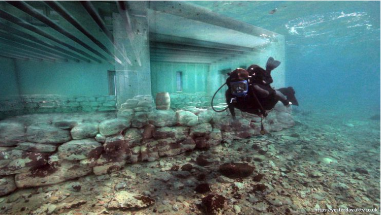 Thành phố Sư Thành (Shi Cheng) nằm dưới đáy hồ Thiên Đảo, tỉnh Chiết Giang, Trung Quốc được các chuyên gia phát hiện vẫn còn nhiều kiến trúc vẹn nguyện.