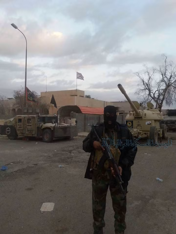 Tuy nhiên, “phiên bản” xe tăng của phiến quân Syria thì phải dùng xe khác kéo đi. Nguồn ảnh: Army-tech