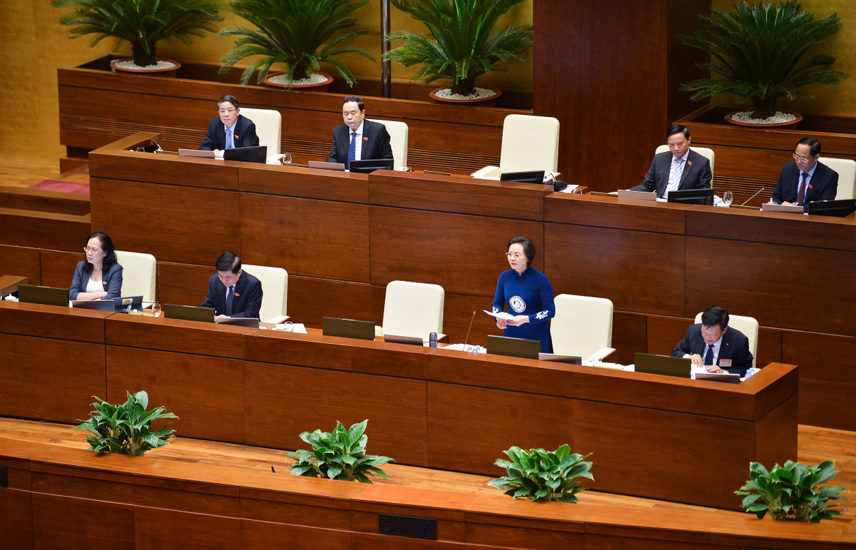  Xử lý gọn, không để lãng phí tài sản, trụ sở sau sắp xếp: “Đối với các tài sản, trụ sở dư thừa sau sắp xếp đơn vị hành chính cấp huyện, xã, Bộ Tài chính đã ban hành Thông tư số 56 để thực hiện sắp xếp, xử lý tài sản này; mong muốn các địa phương quan tâm thực hiện đúng tinh thần Thông tư 56, bảo đảm xử lý gọn, không để lãng phí”.