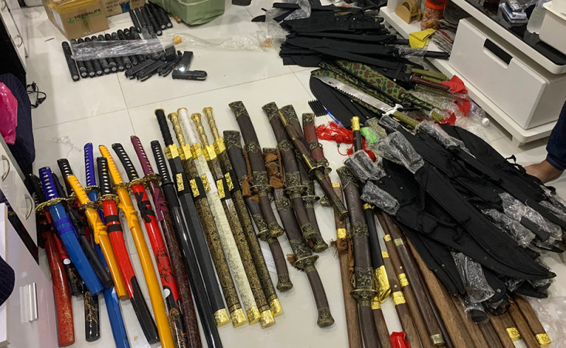 TPHCM triet pha duong day mua ban, tang tru vu khi so luong lon-Hinh-2