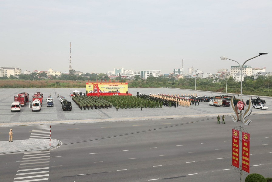 Tại Lễ ra quân, Đại tá Lê Quý Thường, Phó Giám đốc Công an tỉnh, Thủ trưởng Cơ quan Cảnh sát điều tra Công an tỉnh Hải Dương đã triển khai Kế hoạch mở đợt cao điểm tấn công, trấn áp tội phạm, bảo đảm ANTT Tết Nguyên đán Quý Mão 2023.