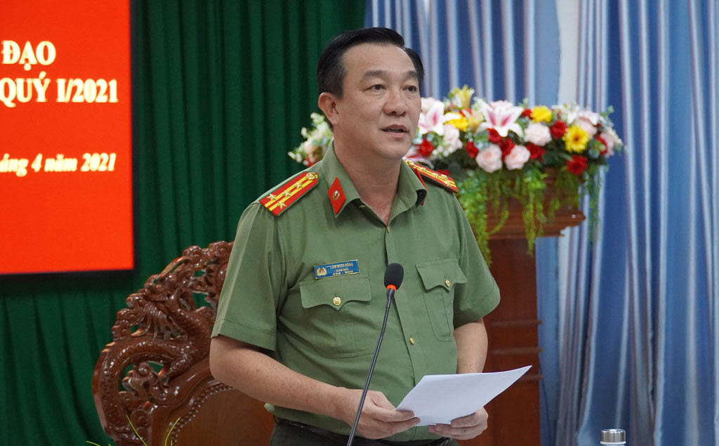 Ủy ban Kiểm tra Trung ương đã quyết định thi hành kỷ luật khiển trách đại tá Lâm Minh Hồng, Uỷ viên Ban Thường vụ Tỉnh ủy, Bí thư Đảng ủy, Giám đốc Công an tỉnh Long An, nguyên Tỉnh ủy viên, nguyên Ủy viên Ban Thường vụ Đảng ủy, nguyên Phó Giám đốc Công an tỉnh An Giang.