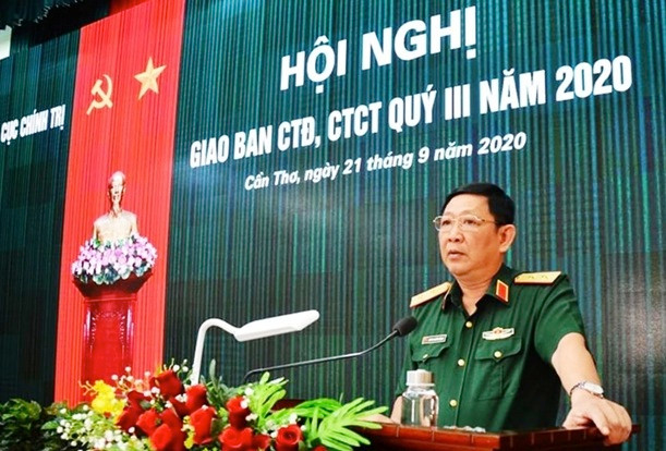 Tháng 11/2020, ông Huỳnh Chiến Thắng là Phó Tổng tham mưu trưởng Quân đội nhân dân Việt Nam 