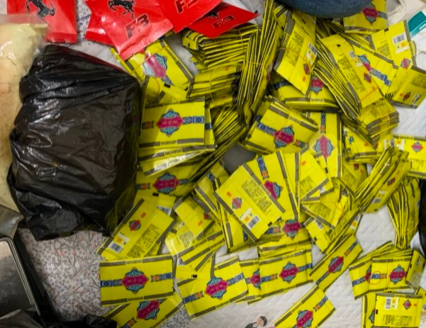 Ngoài ra, ma túy còn được vận chuyển về chi nhánh Công ty vận tải Bắc Việt ở Quận 12, TP. HCM sau đó vận chuyển ra trụ sở chính Công ty ở Hà Nội giao cho Phạm Thế Anh (32 tuổi), Giám đốc Công ty cổ phần thương mại và xuất nhập khẩu Sky House để vận chuyển ra Hải Phòng tiêu thụ. 