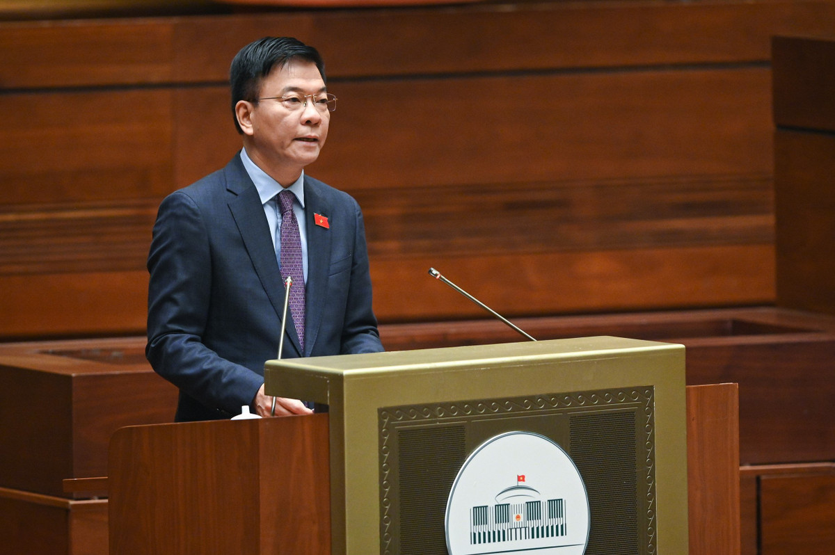  Bộ trưởng Bộ Tư pháp Lê Thành Long: “Đối với các khoản bị thất thoát, chiếm đoạt trong các vụ án hình sự về tham nhũng, kinh tế, đã thi hành xong 1.895 việc, thu được gần 16 nghìn tỷ đồng, tăng hơn 11.895 tỷ đồng, tương đương tăng 290,51% về tiền so với năm 2021”.