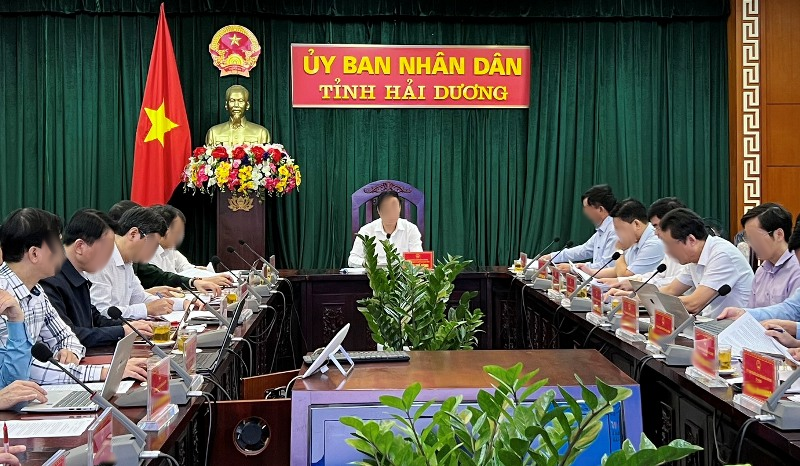 Ông Triệu Thế Hùng - Phó Bí thư Tỉnh ủy, Bí thư Ban cán sự đảng, Chủ tịch UBND tỉnh, Trưởng Ban Chỉ đạo phòng, chống dịch của tỉnh cùng chịu trách nhiệm về những vi phạm, khuyết điểm của Ban Thường vụ Tỉnh ủy nhiệm kỳ 2020-2025; chịu trách nhiệm chính, trách nhiệm người đứng đầu về những vi phạm, khuyết điểm của Ban cán sự đảng UBND tỉnh, UBND tỉnh nhiệm kỳ 2021-2026 và Ban Chỉ đạo phòng, chống dịch của tỉnh. Thiếu trách nhiệm trong chỉ đạo kiểm tra, giám sát để một số tổ chức, cá nhân có vi phạm, khuyết điểm trong công tác phòng, chống dịch Covid-19.