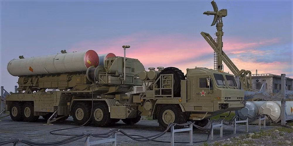 "Trong tương lai, lực lượng phòng không của Quân đội Nga sẽ nhận được vũ khí dựa trên các nguyên tắc vật lý mới", tuyên bố của Tư lệnh phòng không Nga - Trung tướng Alexander Leonov.