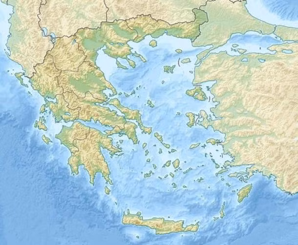 Theo các ghi chép, Lysander chào đời vào khoảng năm 454 trước Công nguyên. Cha của ông là Aristocritus - thành viên của gia tộc Heraclid ở Sparta. Gia đình của ông không mấy khá giả.