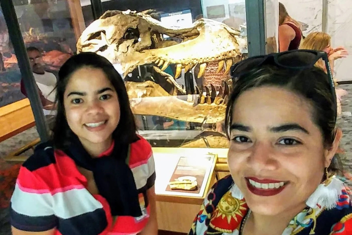 Vào năm 1997, hóa thạch khủng long bạo chúa T-rex có tên "Sue" được hãng đấu giá Sotheby bán với giá 8,36 triệu USD. Mẫu vật được bán cho Bảo tàng lịch sử tự nhiên Field ở Chicago với tiền tài trợ đến từ Disney, McDonald’s, những công ty và tổ chức cá nhân khác. Ảnh: Fieldmuseum.