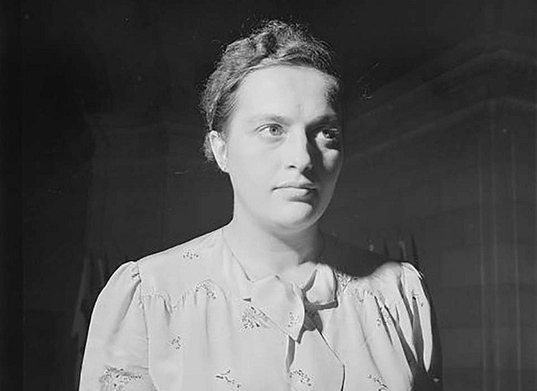 Với những thành tích đạt được, Lyudmila được mệnh danh là "Quý cô tử thần". Bà được Hồng quân Liên Xô giới thiệu, ca ngợi trong nhiều chương trình tuyên truyền. Đức quốc xã không ít lần dùng loa phóng thanh để dụ dỗ, chiêu hàng và hứa hẹn nhiều điều nếu Lyudmila phản bội đất nước, làm việc cho quân phát xít.