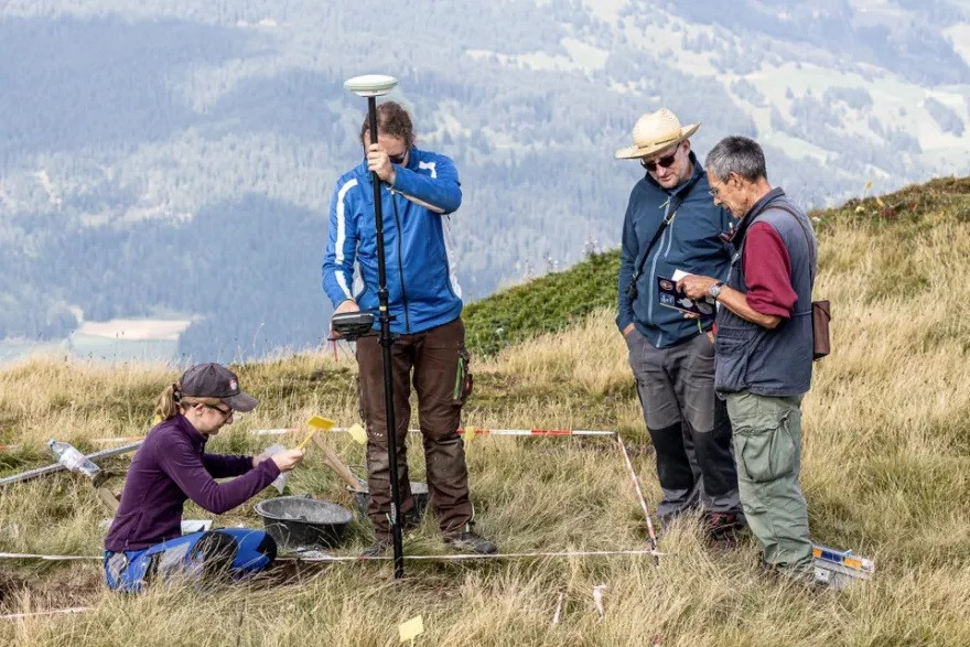 Trước đó, các nhà nghiên cứu chỉ phát hiện chiến trường La Mã cổ đại nằm ở độ sâu khoảng 900m bên dưới doanh trại.