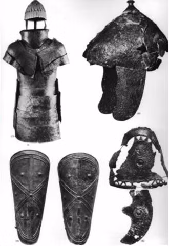 Kết quả nghiên cứu của các chuyên gia cho thấy nhiệt độ trong vùng vào cuối thời Đồ đồng khoảng 18 - 20 độ C kèm theo độ ẩm tương đối hàng năm từ 70 - 80%. Họ tạo ra bản sao áo giáp bằng hỗn hợp kim loại mạ vàng bao gồm đồng và kẽm nhằm giống hiện vật ban đầu nhất.