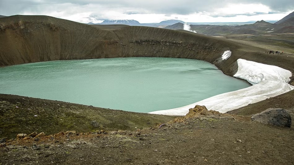 Russ Green - nhà khảo cổ học hàng hải và giám đốc khu bảo tồn, người tham gia vào dự án lập bản đồ lòng hồ Michigan, cho rằng các vòng tròn đó giống như được hình thành tự nhiên chứ không phải do con người tạo ra. Chúng có khả năng là các chỗ trũng ở đáy hồ nhưng giới chuyên gia chưa thể chắc chắn. Ảnh: Pixabay/jackmac34.