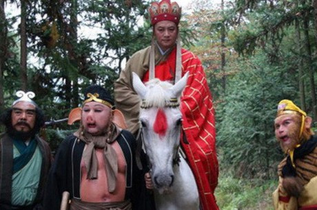 Tuy nhiên, Bạch Long Mã lại là đồ đệ thứ tư của Đường Tăng và gọi cả Trư Bát Giới lẫn Sa Tăng là sư huynh mà không than vãn điều gì.