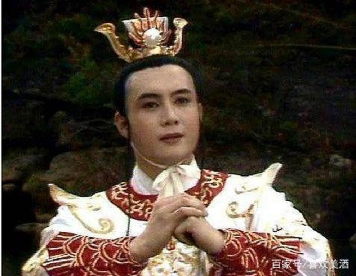 Bạch Long Mã làm như vậy là vì chỉ muốn làm tròn nhiệm vụ, lấy công chuộc tội và không muốn tranh giành địa vị.