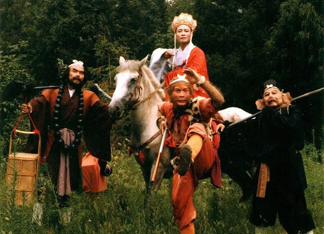 Theo đó, Ngao Liệt trở thành Bạch Long Mã, cùng thầy trò Đường Tăng đi thỉnh kinh.