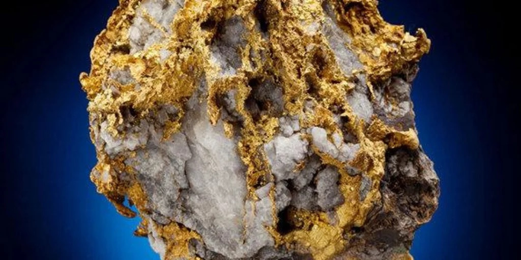 Kết quả thí nghiệm đã xác nhận rằng dưới áp lực địa chất, thạch anh có thể tạo ra điện áp đủ lớn để khiến vàng trong dung dịch kết tụ. Thêm nữa, khám phá này cũng xác nhận vàng thường kết tụ trên những quặng vàng có từ trước, giúp giải thích quá trình hình thành các khối vàng lớn.