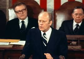 Vào ngày 12/12/1975, Sara bị kết án tù chung thân vì âm mưu ám sát Tổng thống Mỹ. Sau 32 năm thụ án, bà được ân xá. Vào thời điểm được thả tự do, bà Sara 77 tuổi.