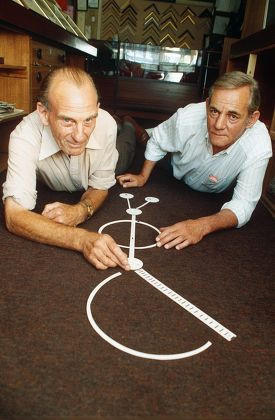 Sau khi biết được sự thật, những người từng tin rằng các hình vẽ khổng lồ trên cánh đồng do người ngoài hành tinh tạo ra đã vô cùng thất vọng vì đã bị chơi khăm.