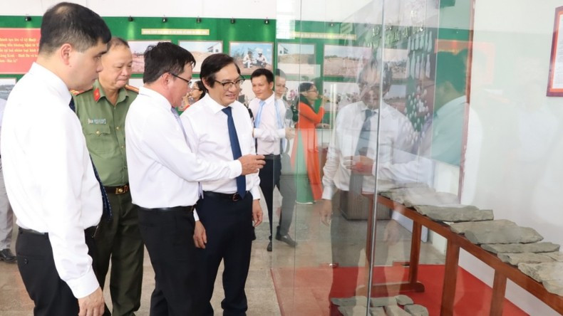 Chi tiet Suu tap dan da Binh Da duoc cong nhan Bao vat quoc gia