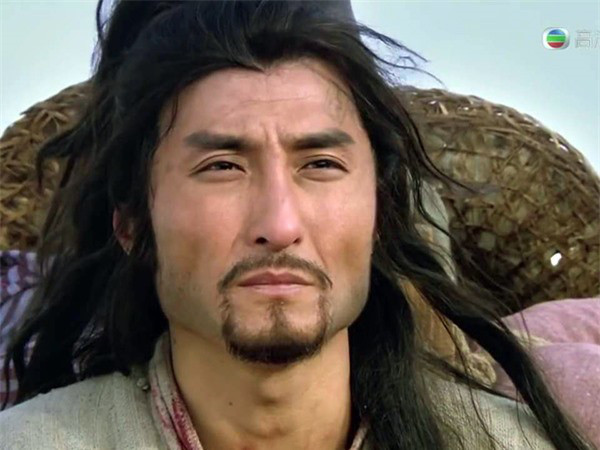 Trong "Thủy Hử", Lâm Xung được mô tả là một trong 36 Thiên Cương Tinh của Lương Sơn Bạc. Ông ngồi ghế thứ 6 trong hàng ngũ các tướng của Lương Sơn. Thành thạo nhiều loại binh khí, Lâm Xung nổi danh thiên hạ với kỹ thuật đánh Bát Xà Mâu.