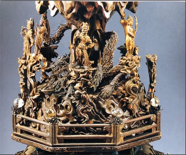 Đến sáng ngày hôm sau, cha mẹ của 3 năm sinh trên phát hiện các con đã lấy cổ vật từ tháp Thụy Quang nên vội vã trình báo với Ban Di tích Văn hóa địa phương và các cơ quan chức năng. Sau khi nhận được tin, các cổ vật trên được thu hồi và về sau mang đến bảo tàng Tô Châu.