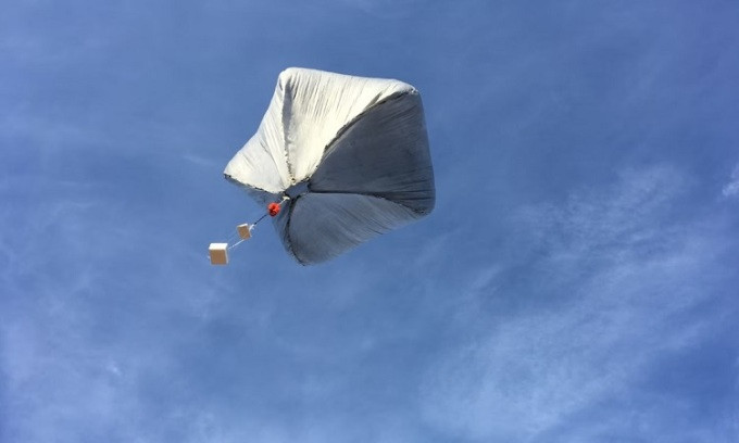 Tại hội nghị lần thứ 184 của Hiệp hội Âm thanh học Mỹ, tổ chức ở Chicago, nhà nghiên cứu Daniel Bowman ở Phòng thí nghiệm quốc gia Sandia đã công bố về việc phát hiện âm thanh kỳ lạ trong khí quyển Trái đất.