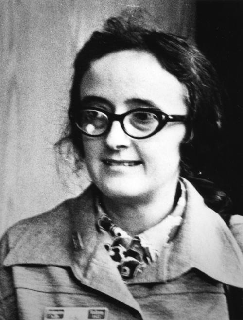 Sau khi có tấm bằng tiến sĩ, bà Beatrice làm nghiên cứu viên tại Đại học Texas và sau đó tại Đài thiên văn Yerkes ở bang Wisconsin, Mỹ. Trong khoảng thời gian đó, bà bắt đầu những nghiên cứu về sự tiến hóa của các thiên hà.