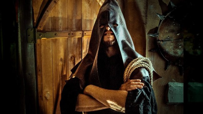 Đao phủ Giovanni nổi tiếng với cách làm việc chuyên nghiệp. Ông thường hành hình tử tù một cách nhanh chóng và chính xác. Nhờ vậy, phạm nhân không phải chịu đựng quá nhiều đau đớn khi đối mặt với "tử thần". Vào năm 85 tuổi, ông Giovanni nghỉ hưu và được Giáo hoàng Pius IX cho khoản trợ cấp hàng tháng là 30 scudi.