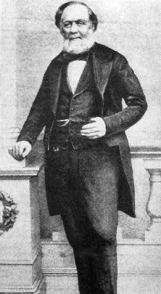 William Calcraft là một trong những đao phủ khét tiếng nhất trong lịch sử nước Anh. Sinh năm 1800 tại Little Baddow, Essex, ông William lớn lên trong một gia đình nghèo. Ông làm nhiều công việc để kiếm sống trước khi làm đao phủ.