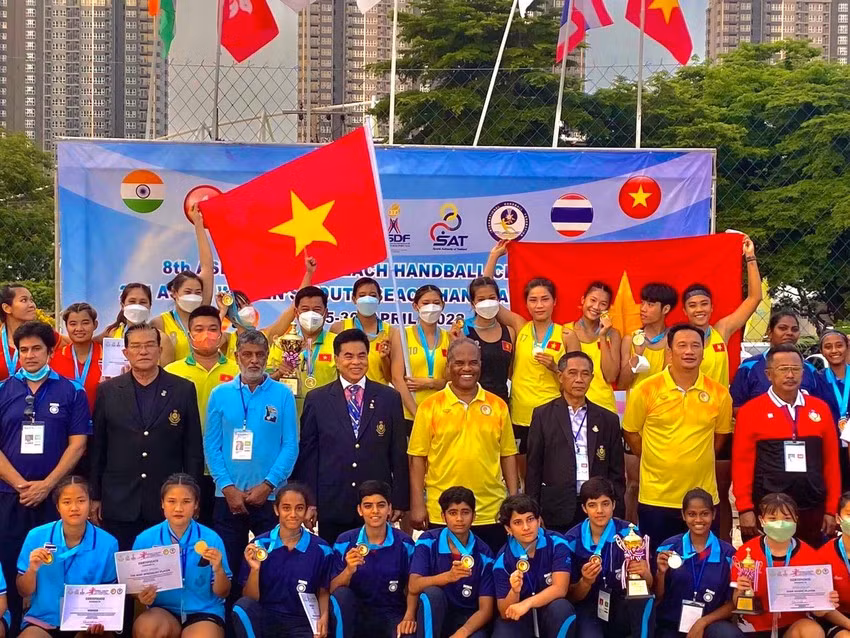 Dấu ấn lớn nhất của đội bóng ném tuyển Việt Nam là chức vô địch châu Á 2022 diễn ra tại Thái Lan và trở thành đại diện duy nhất của châu lục tham dự giải vô địch thế giới ở Hy Lạp.